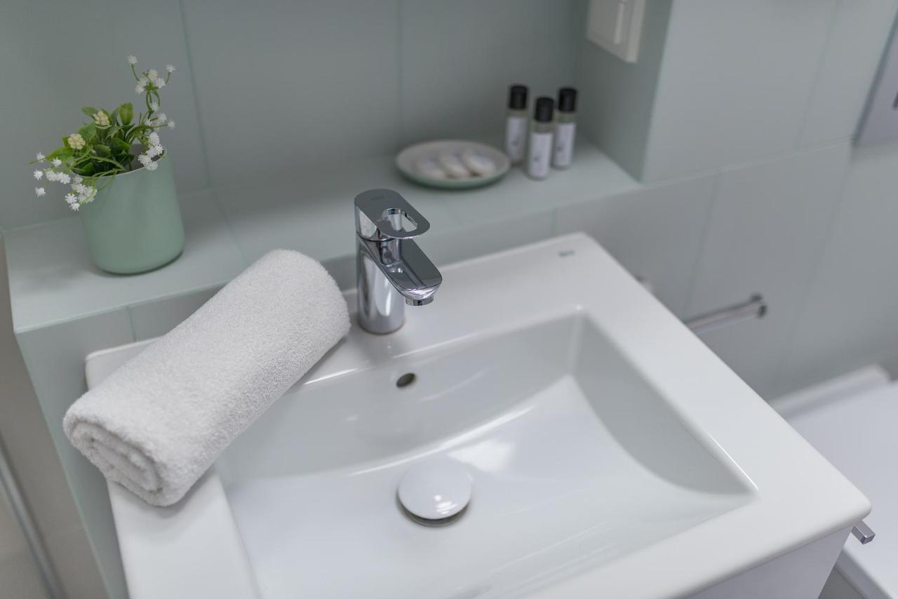 Konstruktorska P&O Serviced Apartments Варшава Екстериор снимка